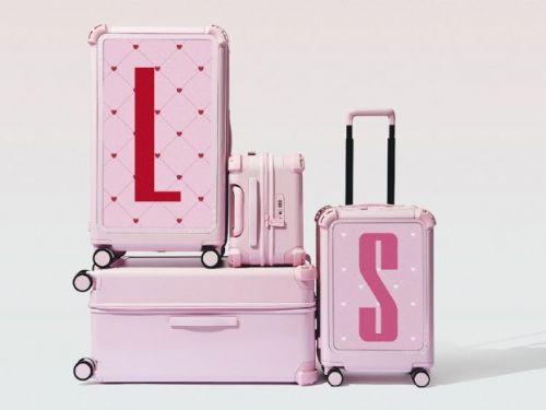 粉色浪漫來襲！CASETiFY Bounce 行李箱首推「亮面粉色」，女孩們冬季旅遊選這咖最時尚不怕撞